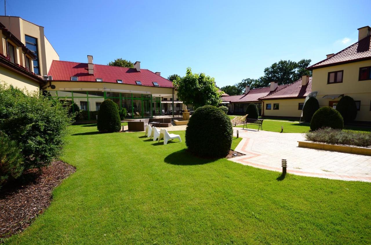 Hotel Gem Wrocław Buitenkant foto