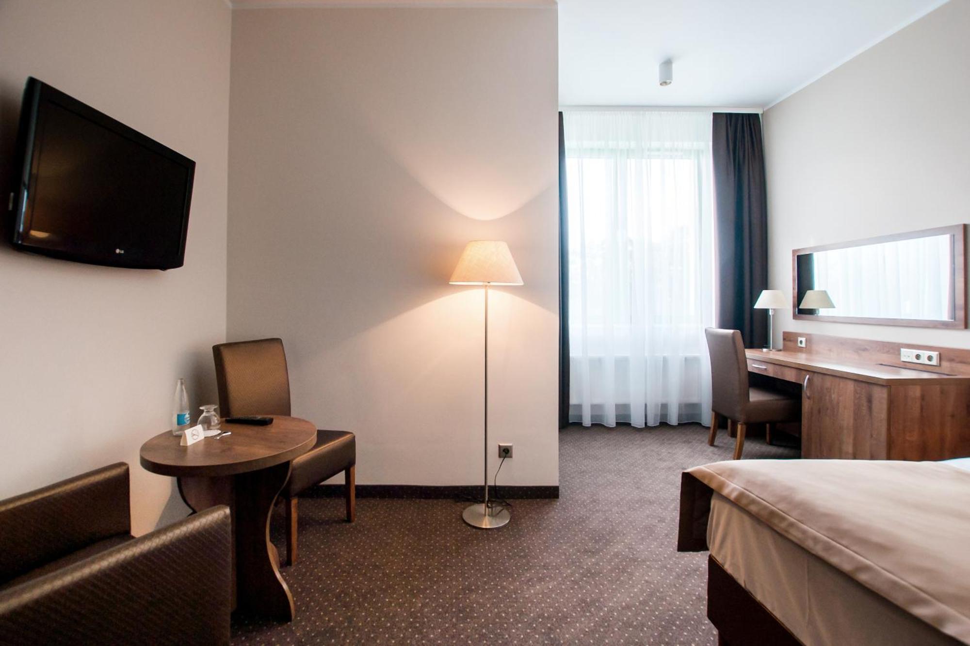 Hotel Gem Wrocław Kamer foto